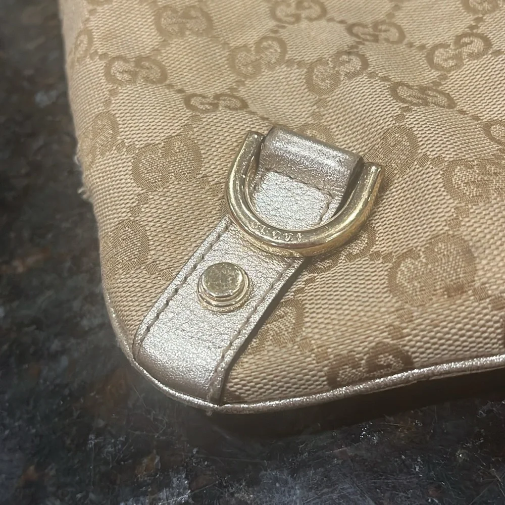Gucci cross body/with metallic trim in champagne gold - Picture 4 of 16